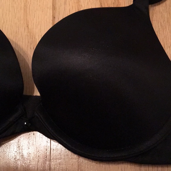 Victorias Secret - Picture 2 of 5